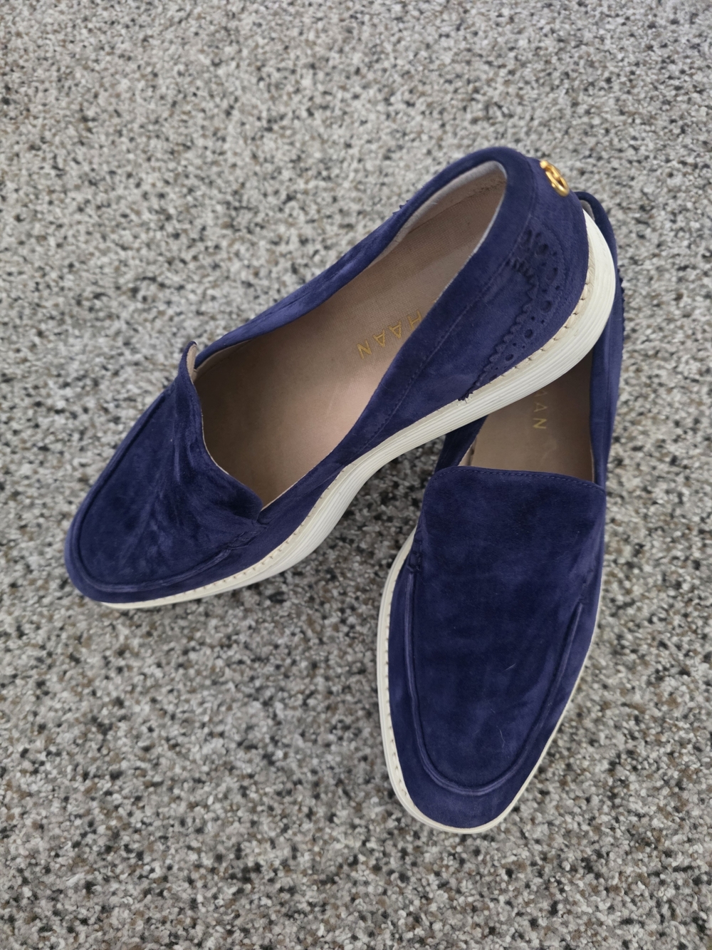 Classic Navy Suede Platform Loafers - Women's Slip-On Flats COLE HAAN Sz 9 - Picture 4 of 11